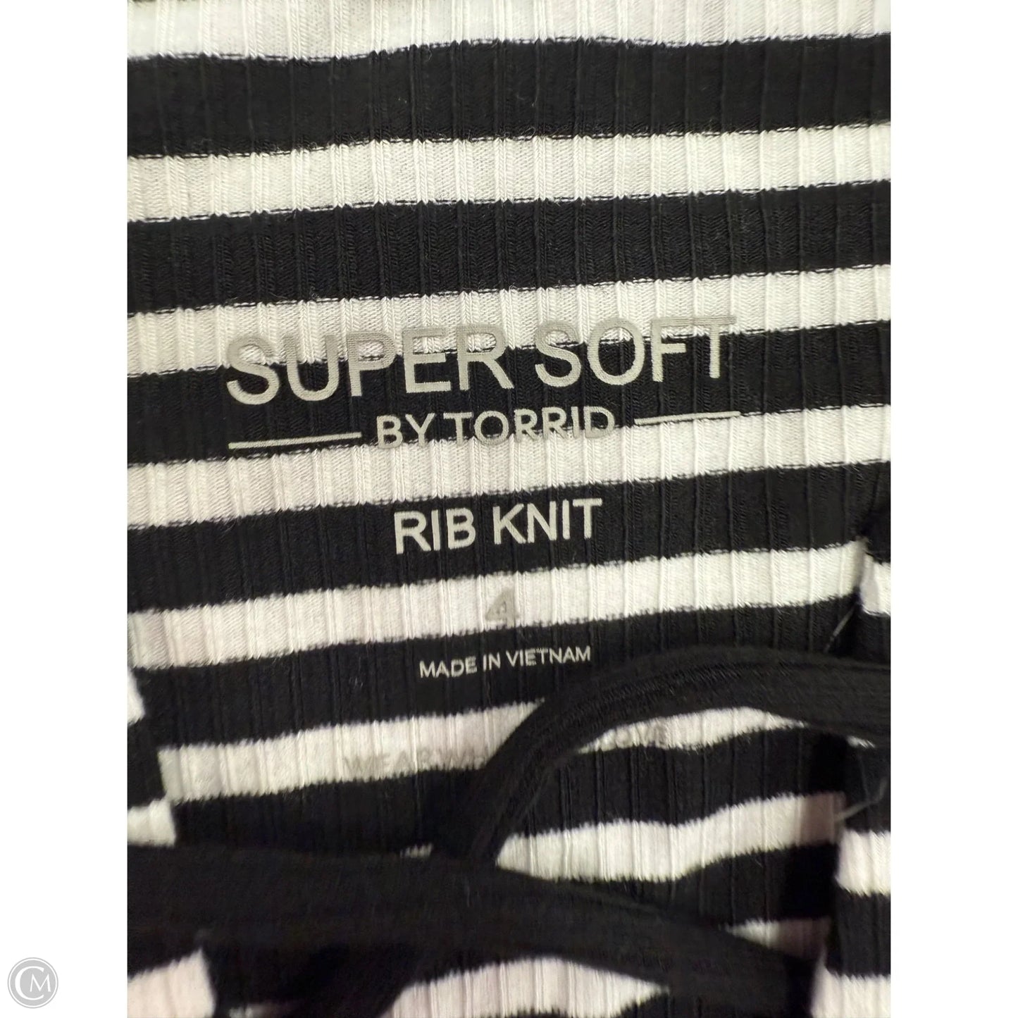 Top Sleeveless By Torrid In Striped Pattern, Size: 4x