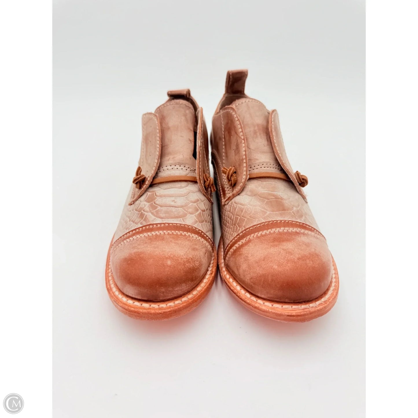 Shoes Flats By Freebird In Tan, Size: 8