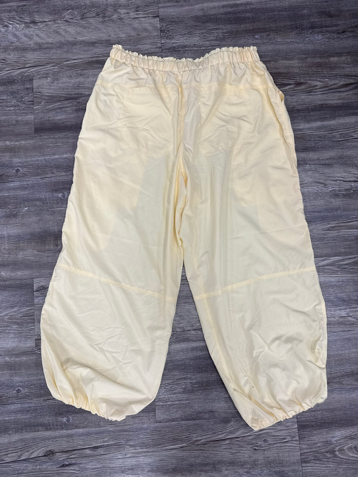 Athletic Pants By Free People In Yellow, Size: M