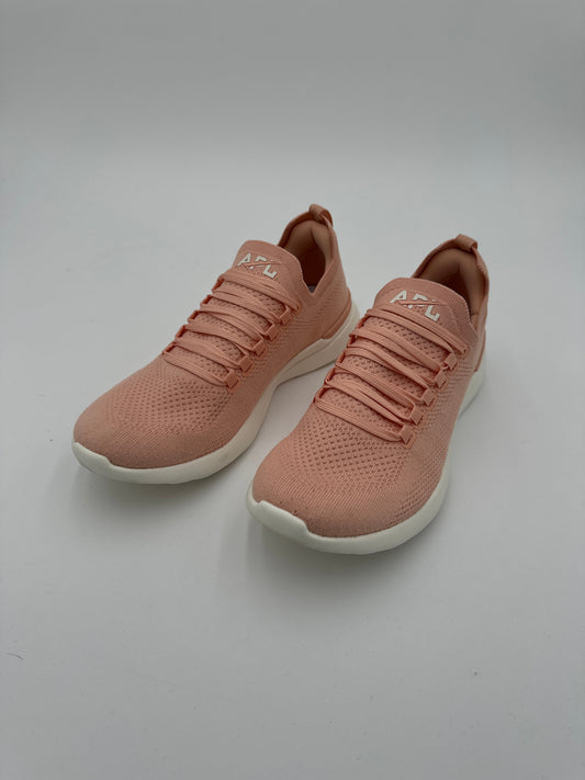 Shoes Athletic By APL In Peach, Size: 8.5