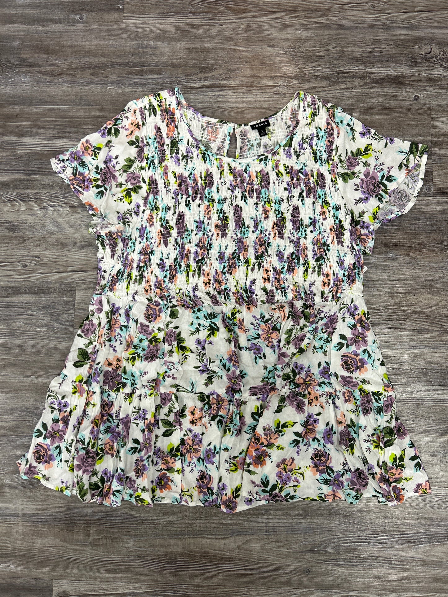 Top Short Sleeve Basic By Torrid In Floral Print, Size: 3x