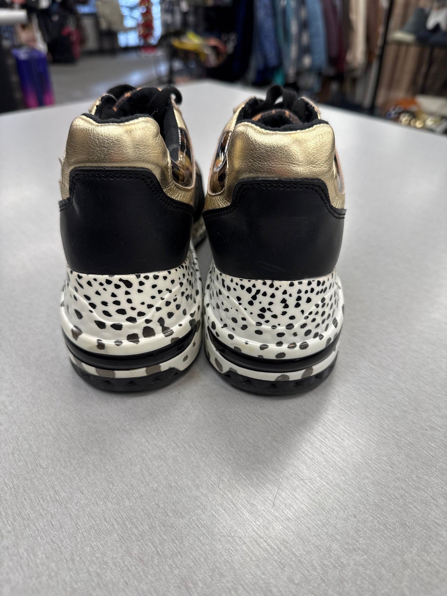 Shoes Sneakers By Steve Madden In Animal Print, Size: 7.5