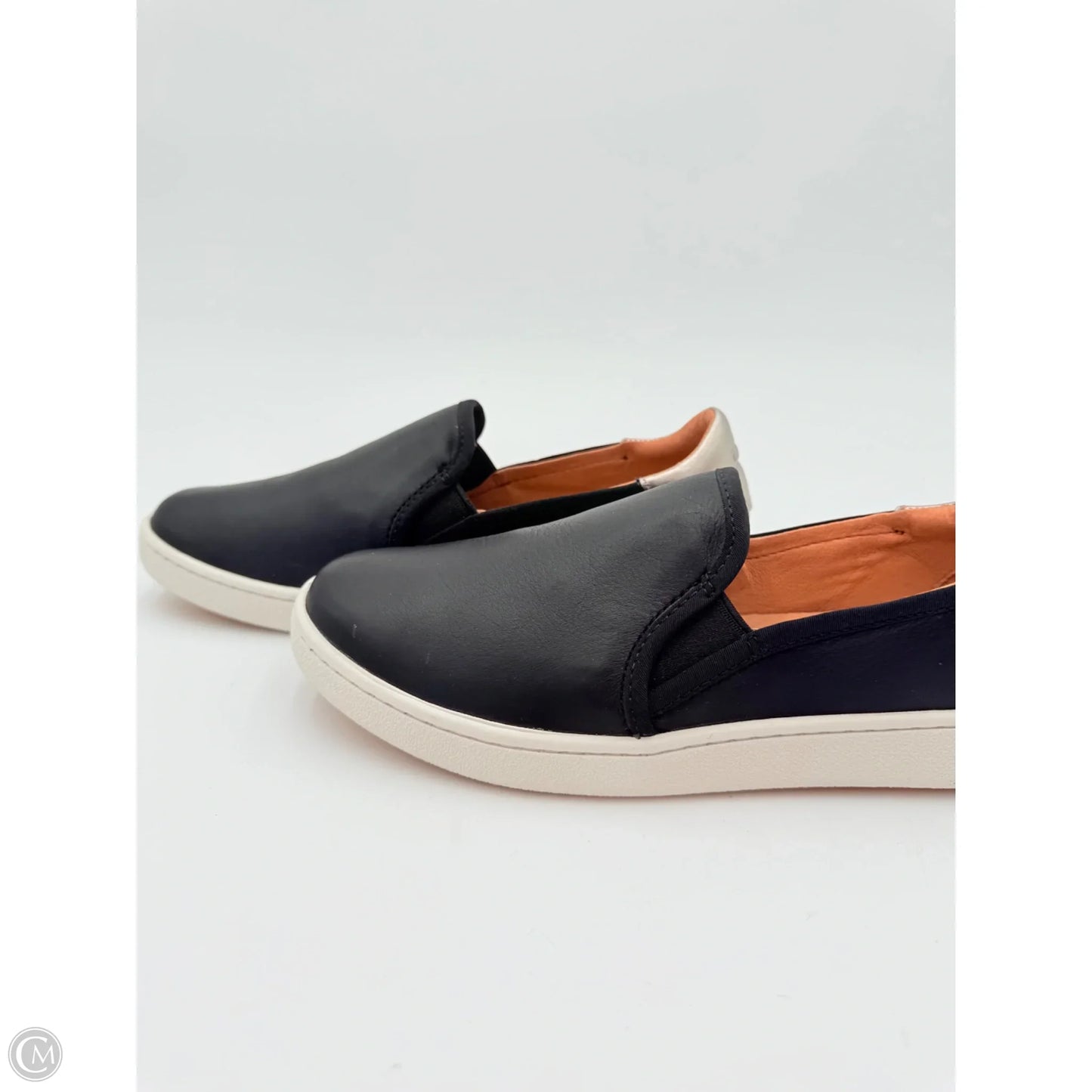 Shoes Designer By Ugg In Black & White, Size: 7.5