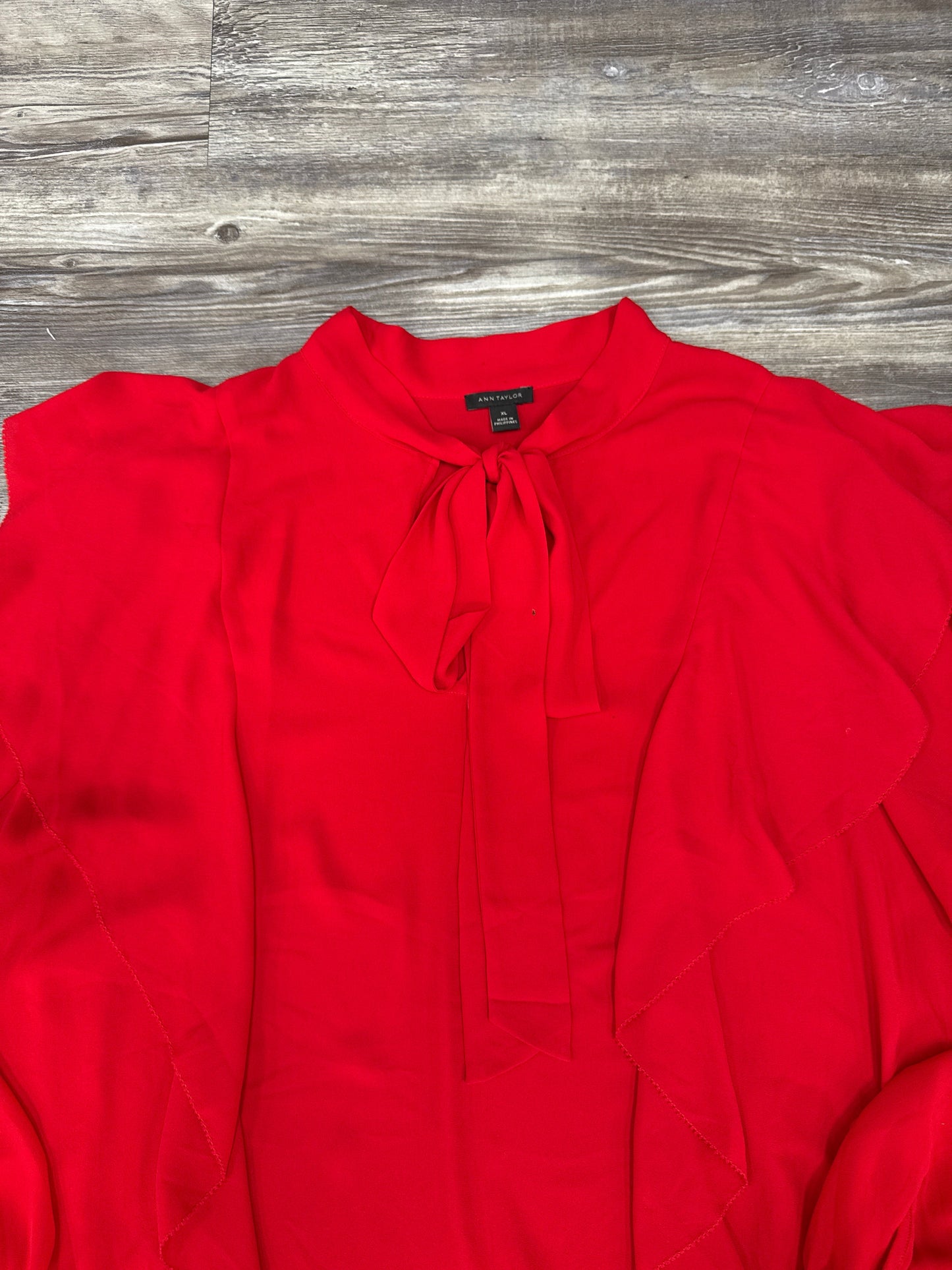 Top Long Sleeve By Ann Taylor In Red, Size: Xl