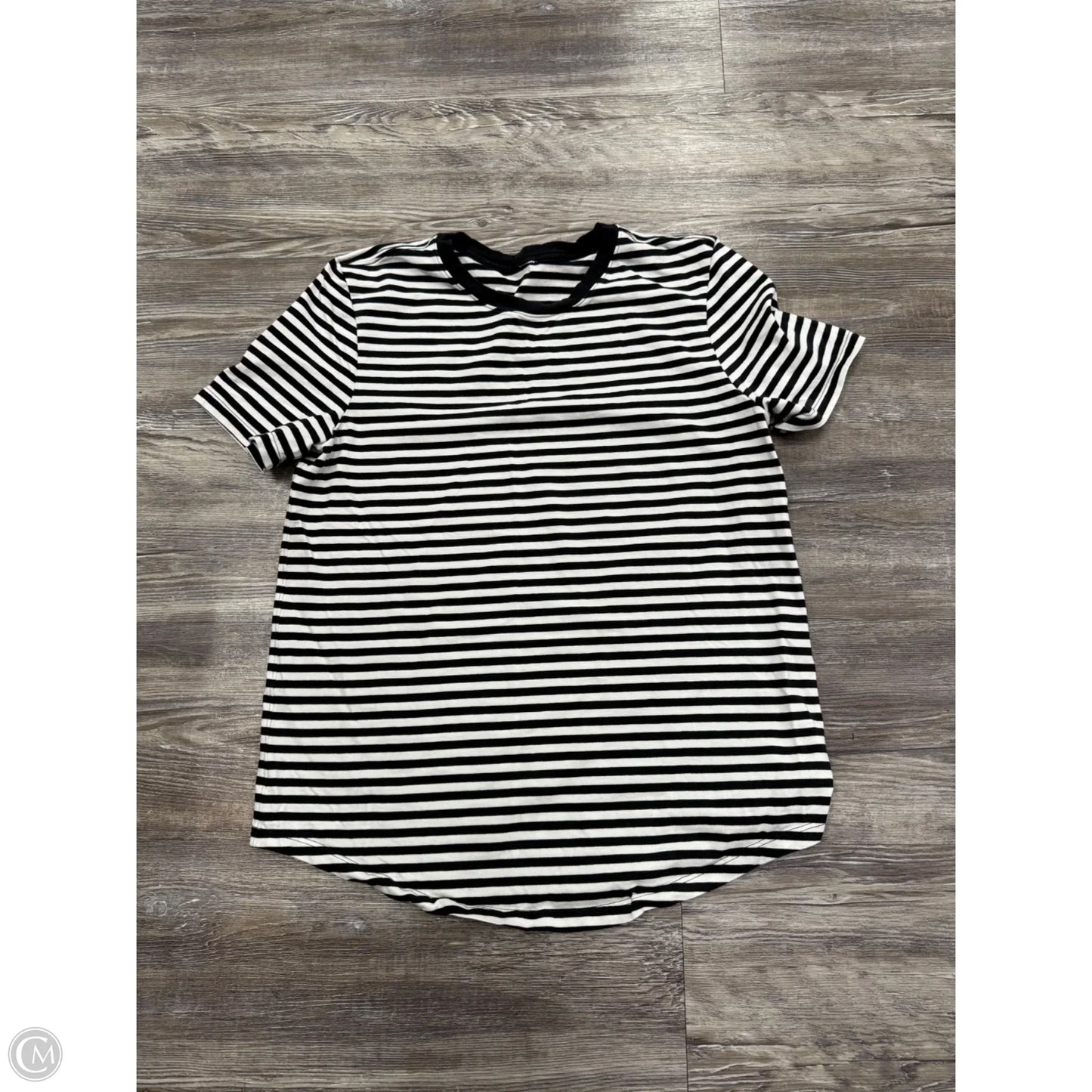 Athletic Top Short Sleeve By Lululemon In Black & White, Size: S