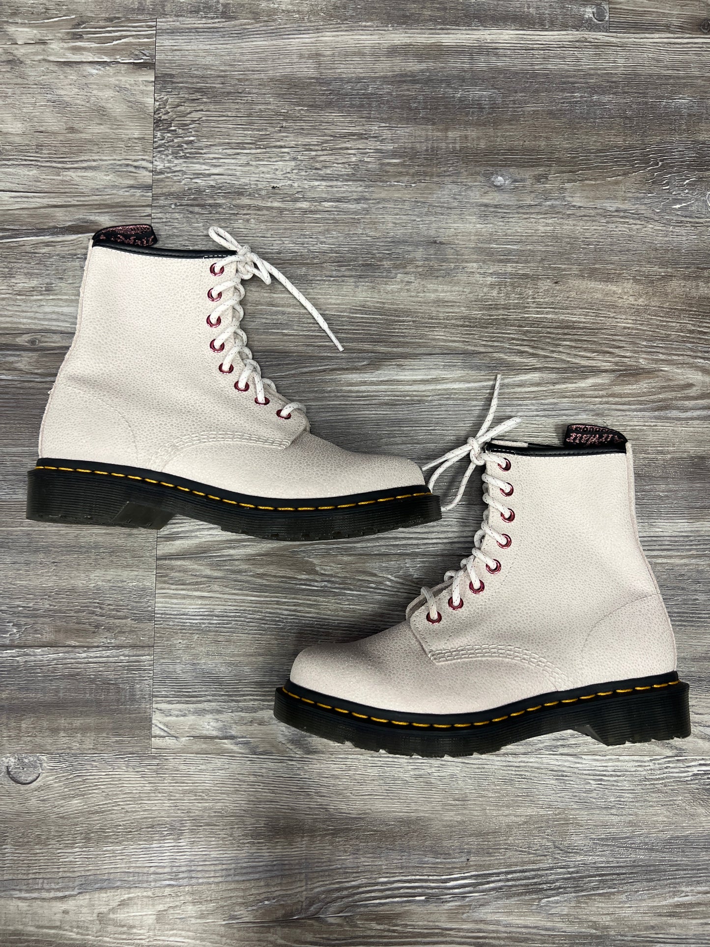 White Boots Combat Dr Martens, Size 7