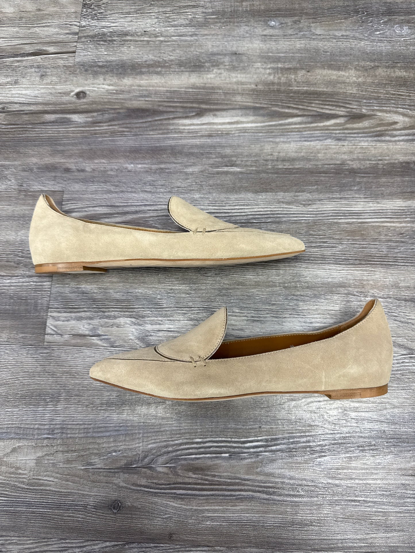 Shoes Flats By Cmb In Beige, Size: 9