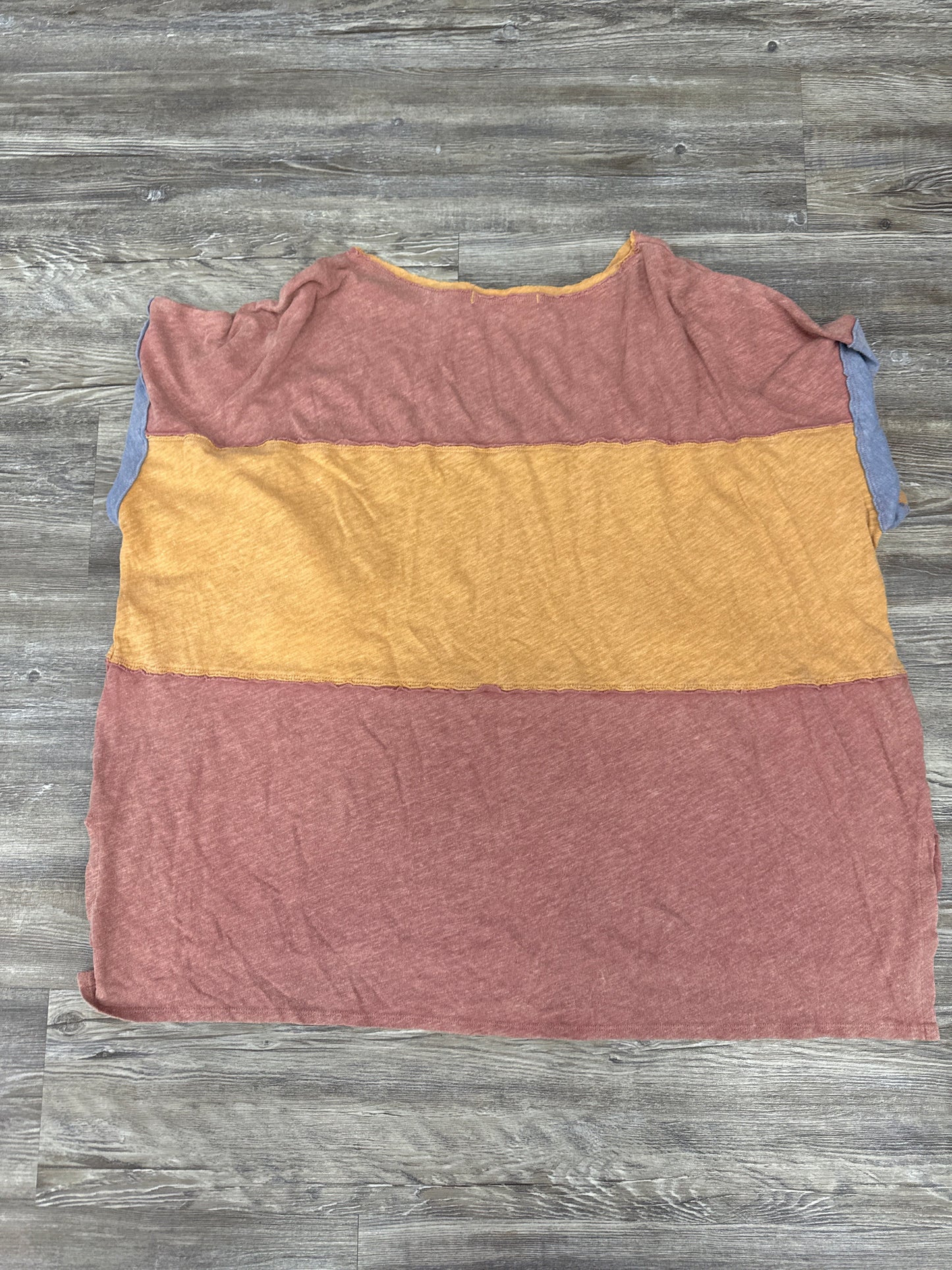 Top Long Sleeve By We The Free In Red & Yellow, Size: M