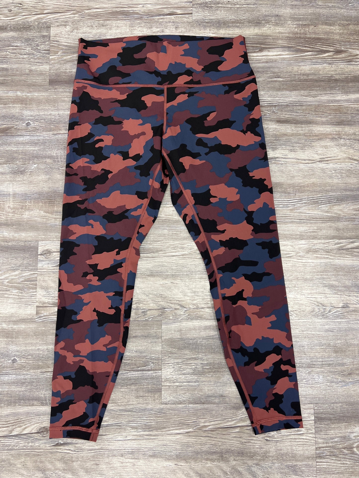 Camouflage Print Athletic Leggings Lululemon, Size 14