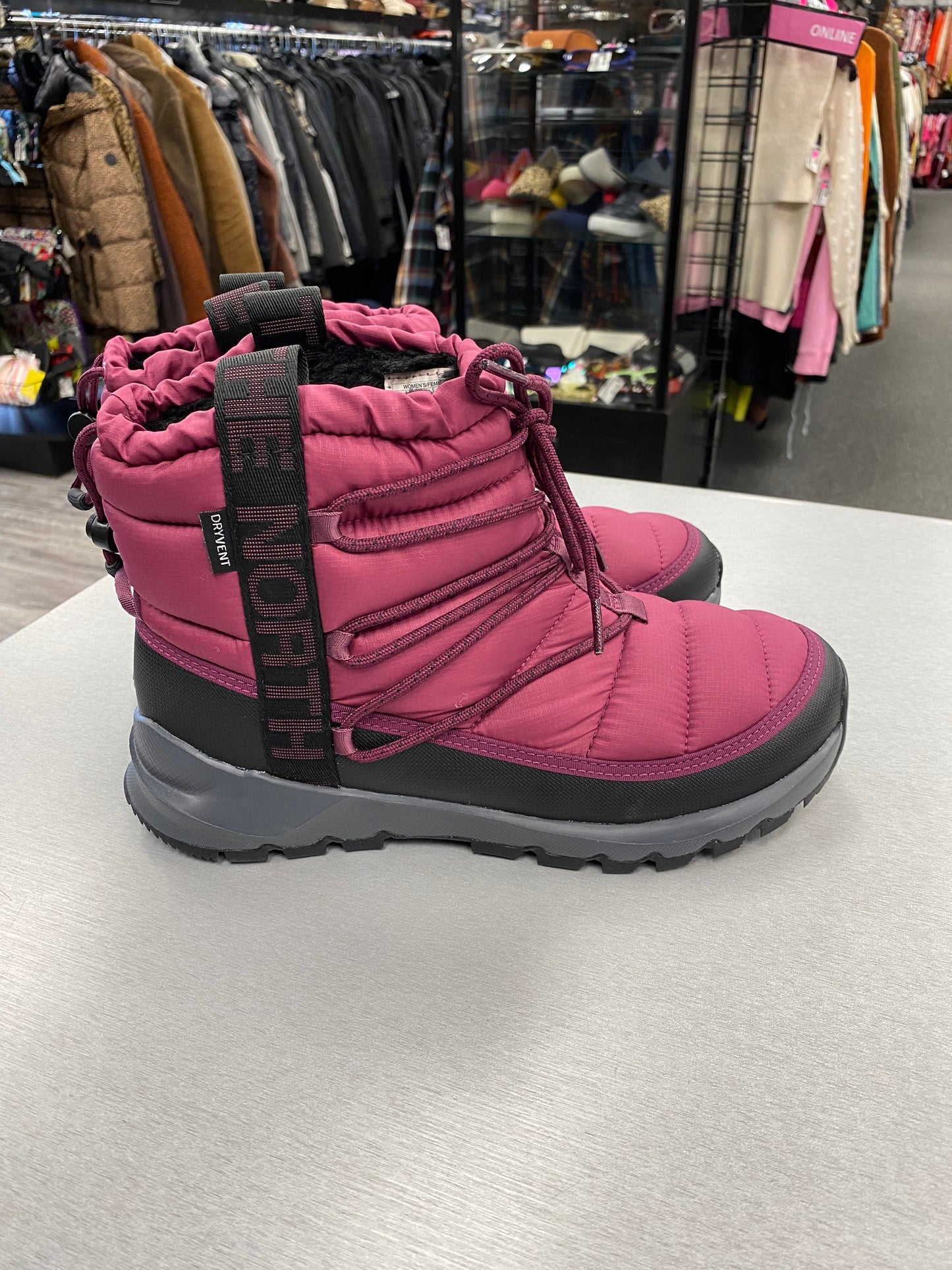 Boots Snow By The North Face In Maroon, Size: 10