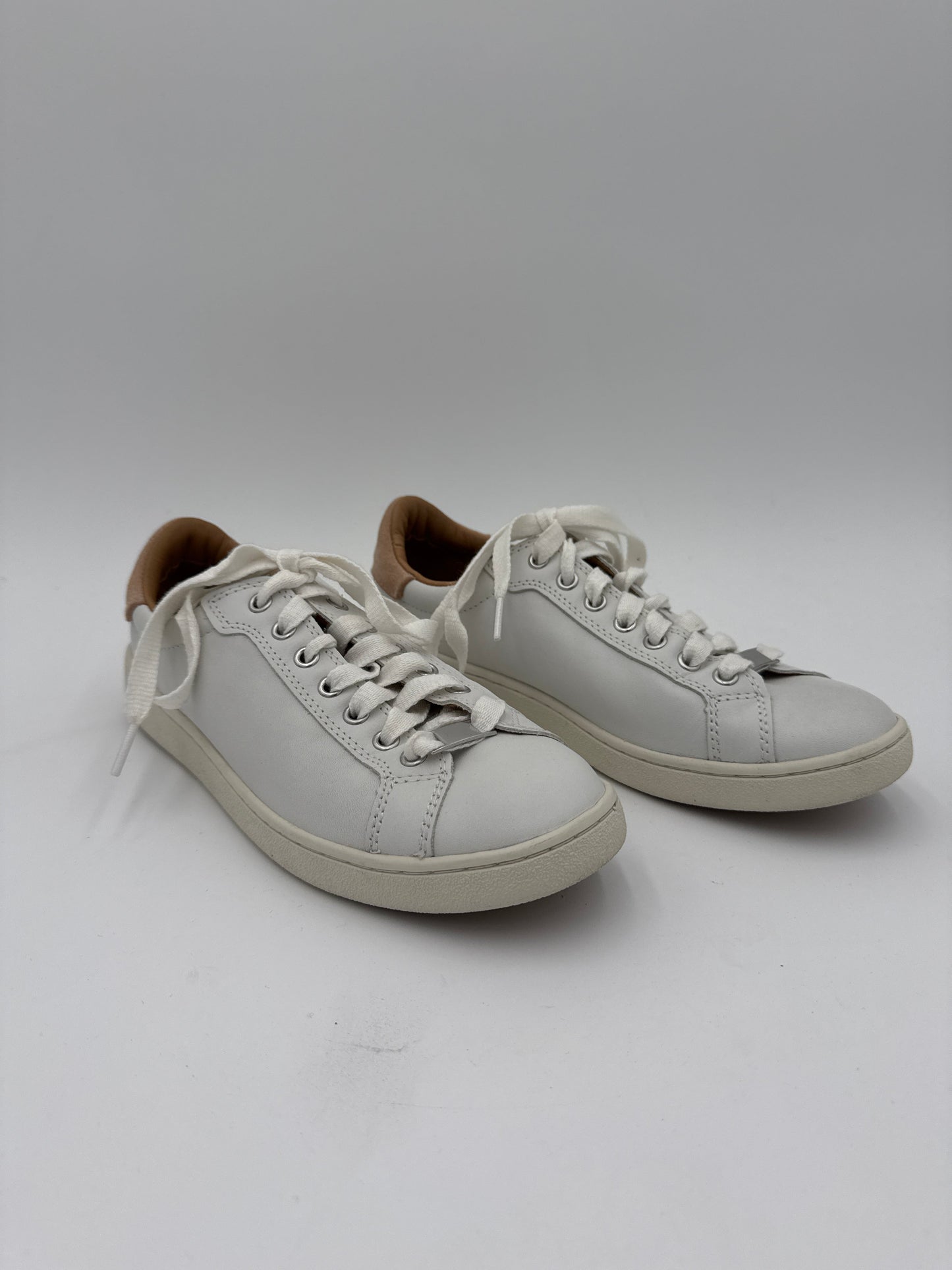 Shoes Sneakers By Ugg In White, Size: 10