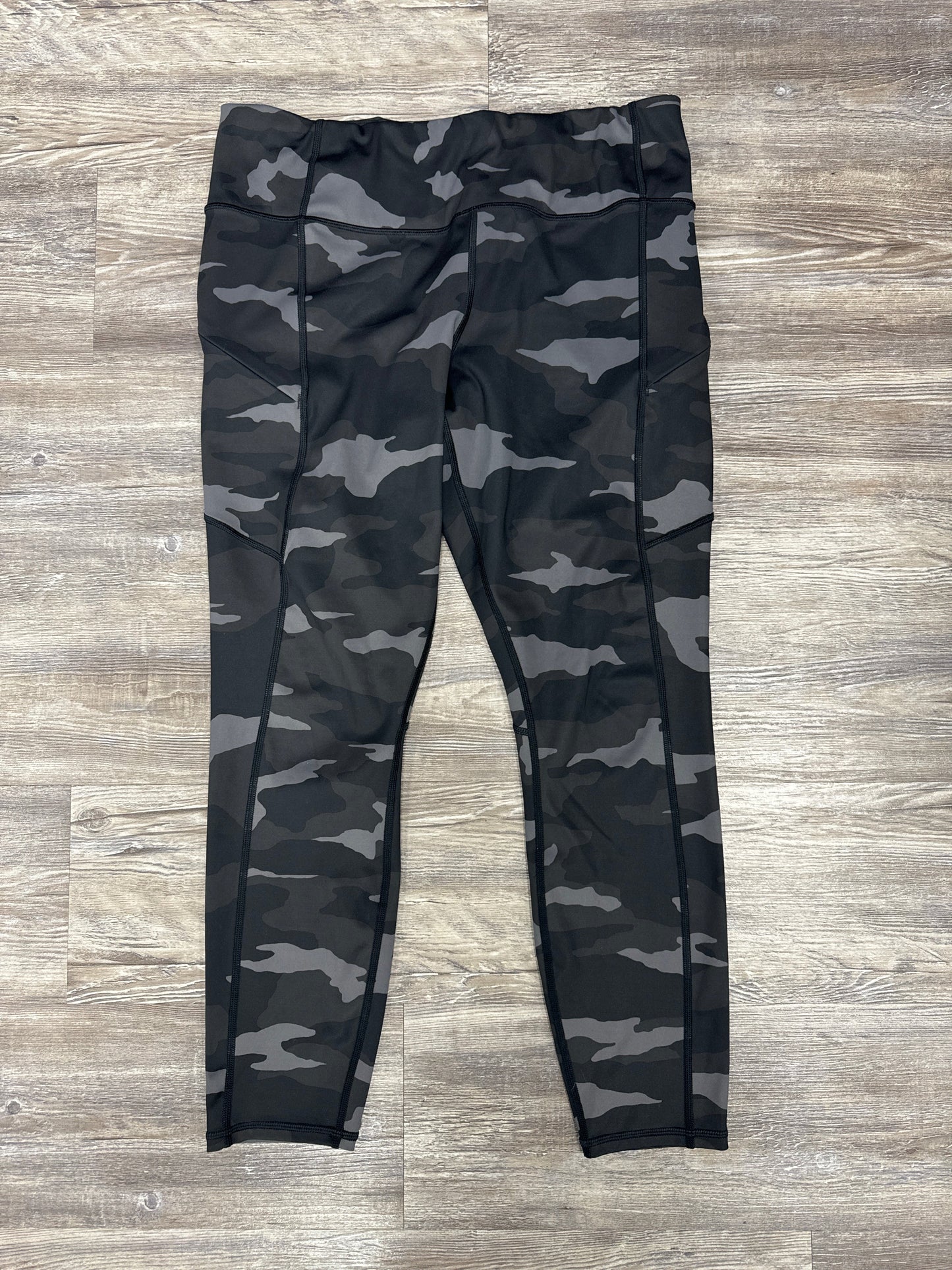 Athletic Leggings By Athleta In Camouflage Print, Size: L