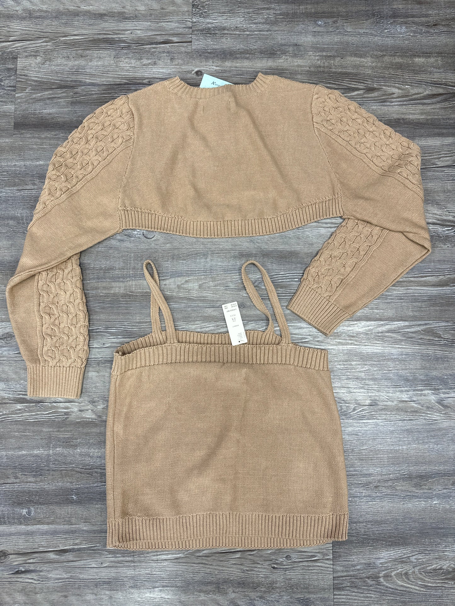 Sweater 2pc By Anthropologie In Tan, Size: 2x