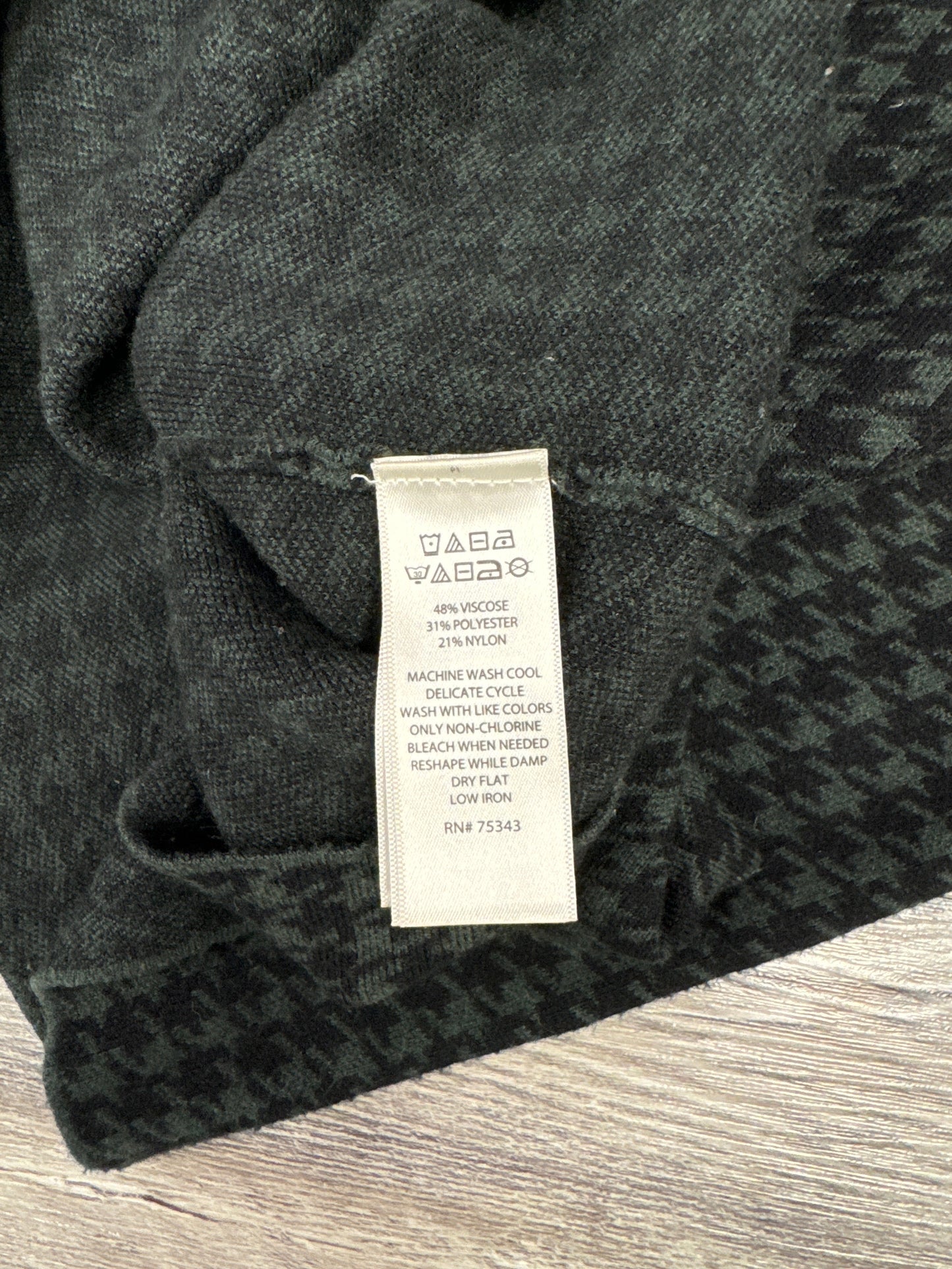 Sweater By Tahari By Arthur Levine In Black & Green, Size: L