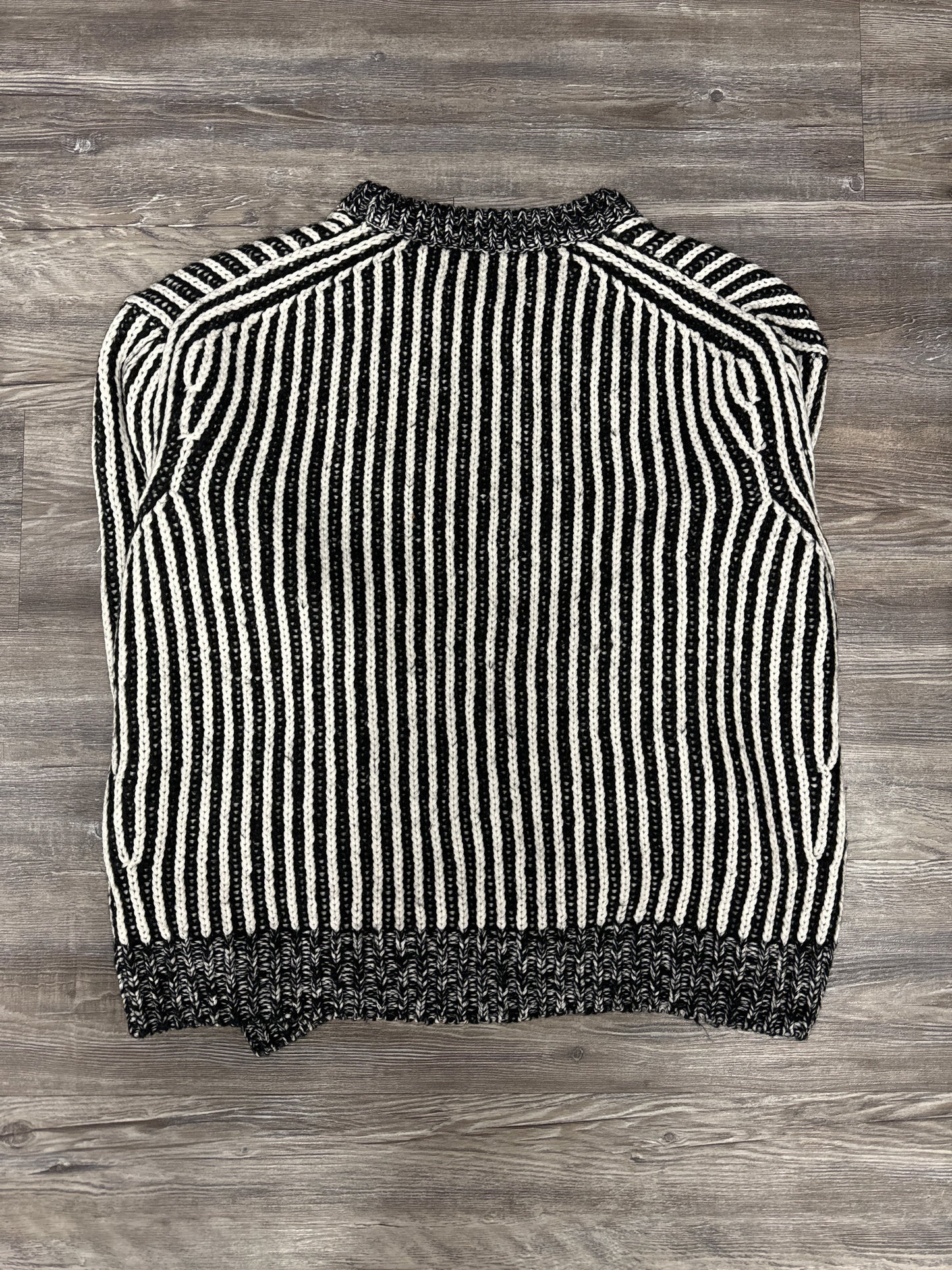 Sweater By Elizabeth And James In Black & Cream, Size: Xl