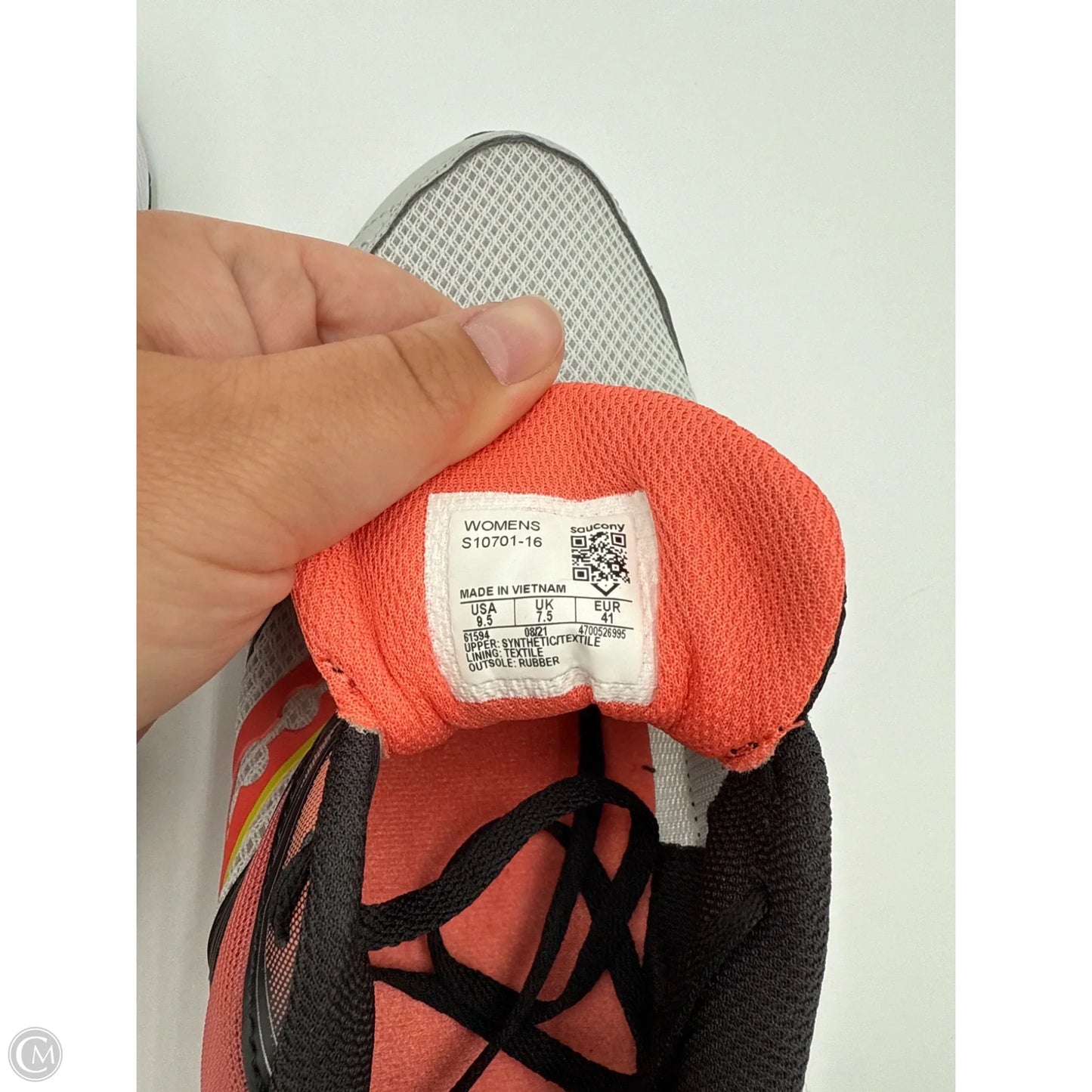 Shoes Athletic By Saucony In Grey & Orange, Size: 9.5