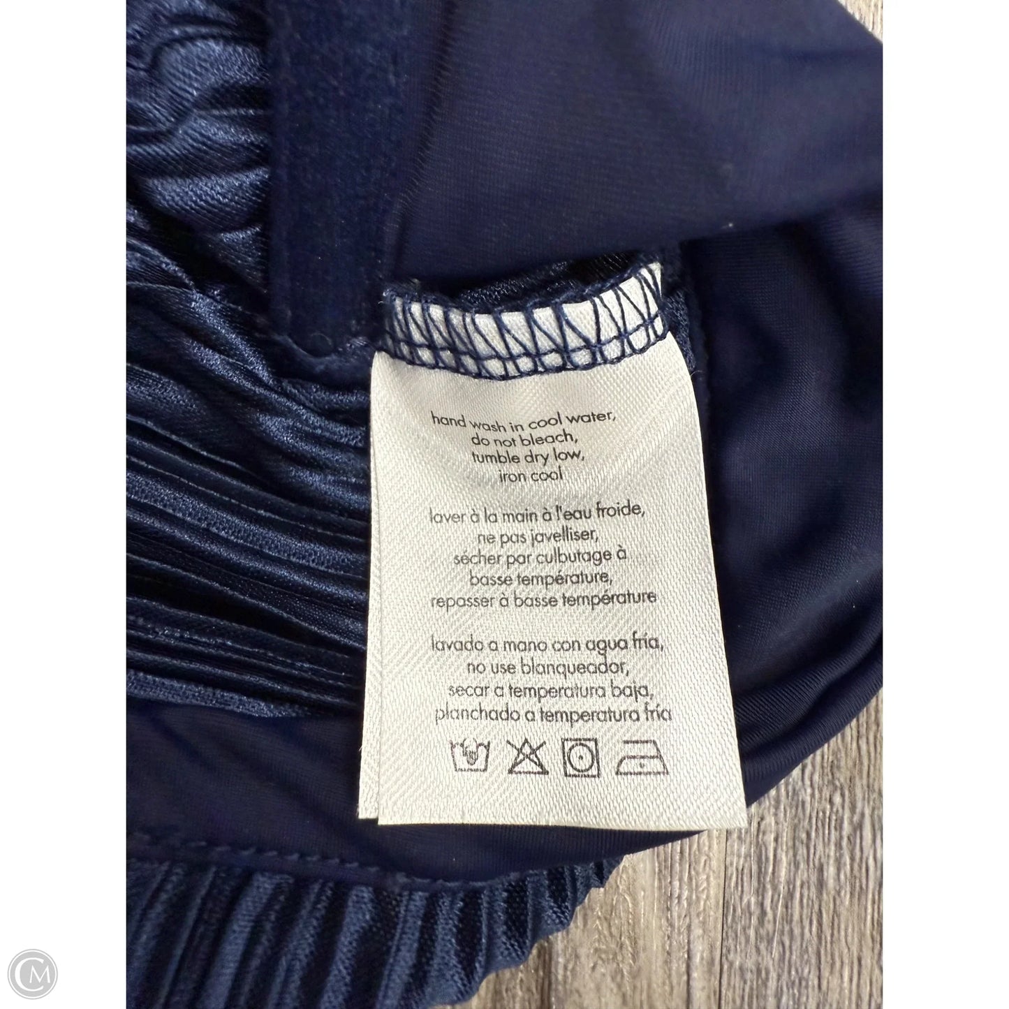 Top Short Sleeve By Onia In Navy, Size: S