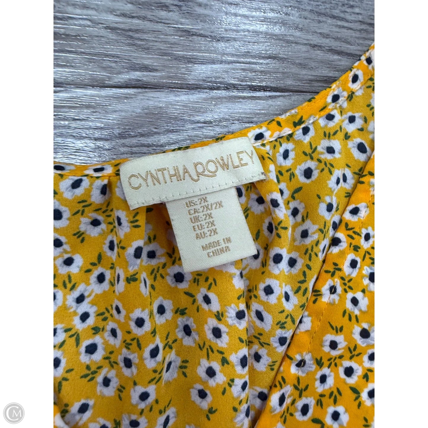Top Short Sleeve Basic By Cynthia Rowley In Yellow, Size: 2x