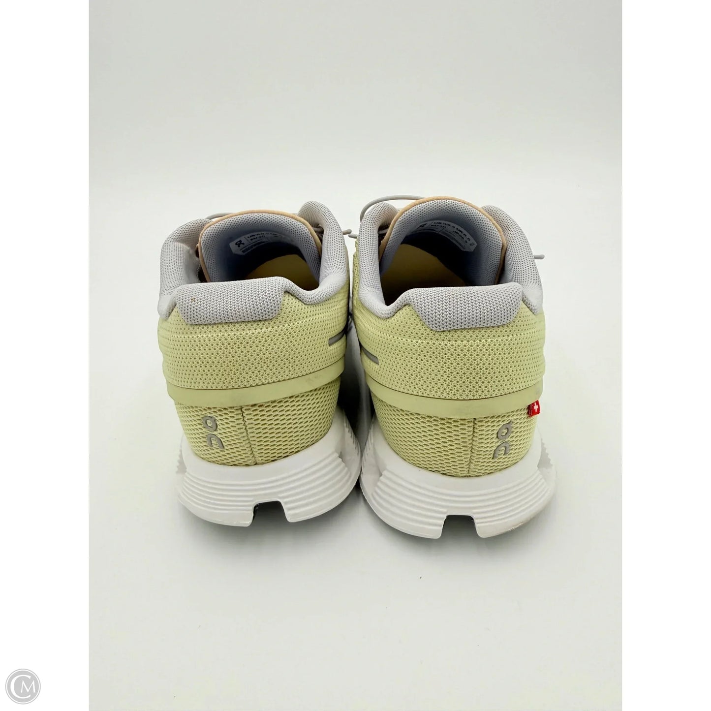 Shoes Athletic By On In Green, Size: 8.5