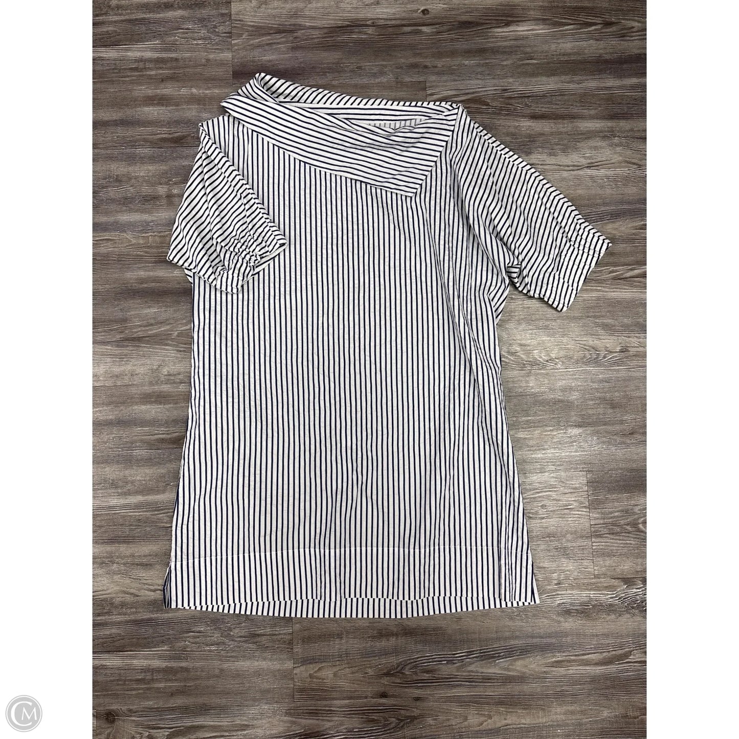 Dress Casual Short By Finley In Blue & Cream, Size: L