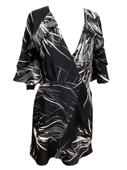 Dress Casual Midi By Halston  Size: M