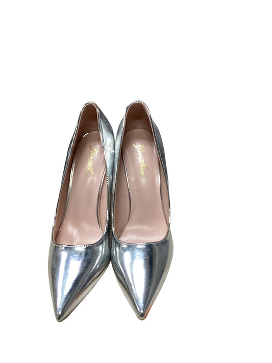 Silver Shoes Heels Stiletto Clothes Mentor, Size 7