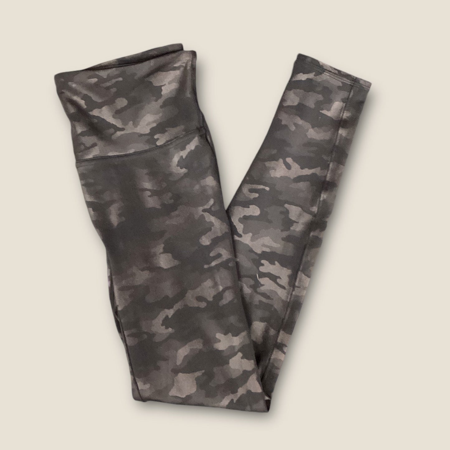 Athletic Leggings By Spanx In camo print , Size: M