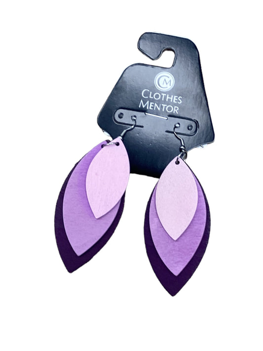 Earrings Dangle/drop By Clothes Mentor, Size: 0