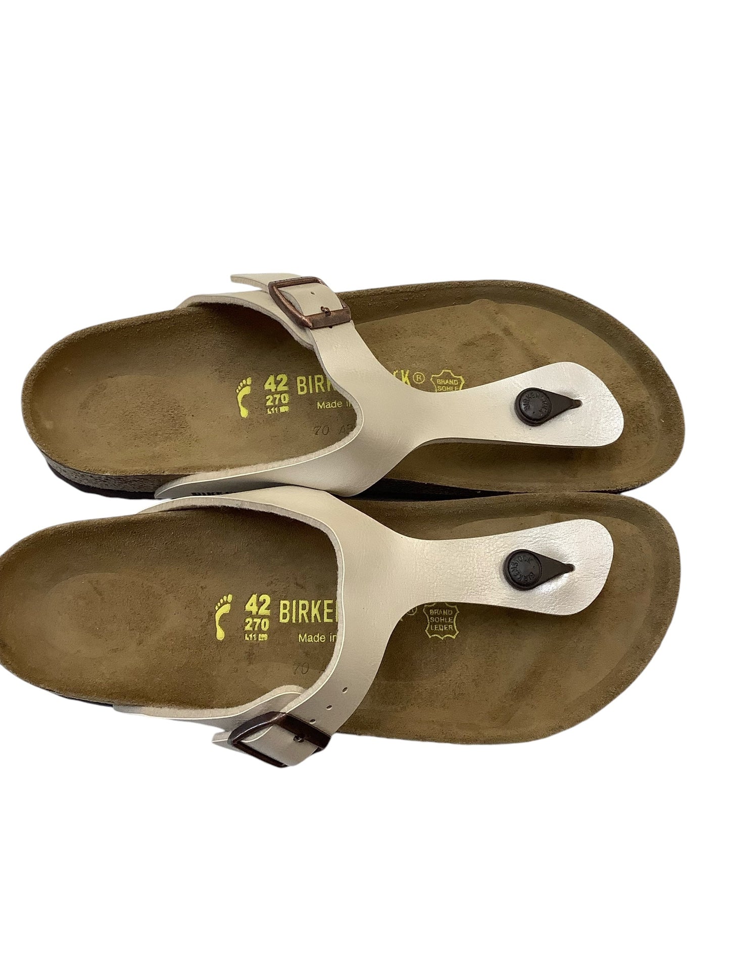 Sandals Flats By Birkenstock In Cream, Size: 11