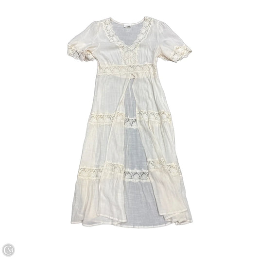 Top Short Sleeve By Allie Rose In Cream, Size: L