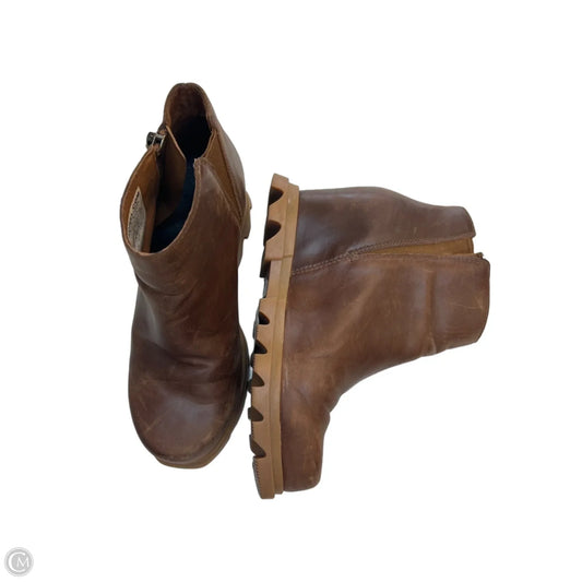Boots Ankle Heels By Sorel In Brown, Size: 6.5