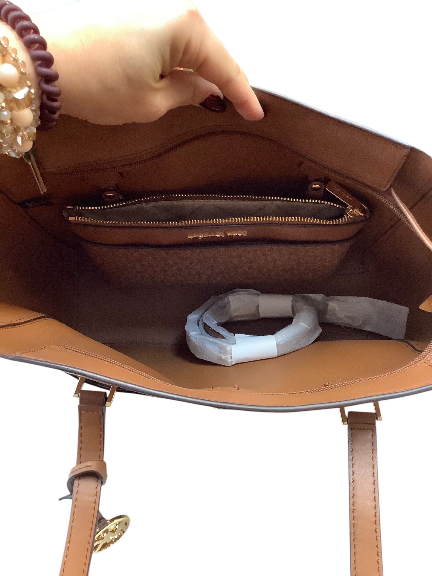 Handbag Designer By Michael Kors  Size: Large