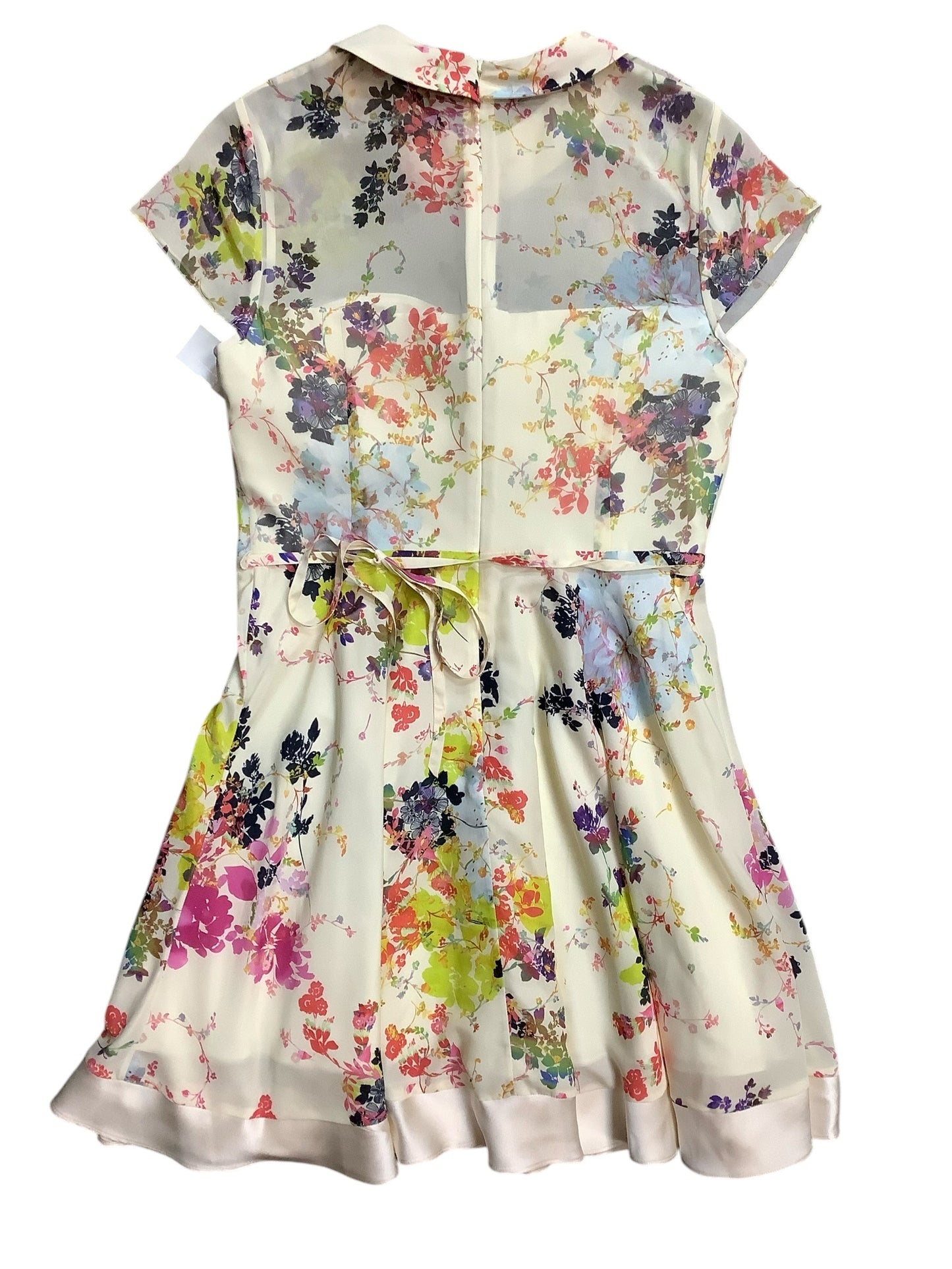 Dress Party Short By Ted Baker In Cream, Size: 8(Ted Baker sz 3)