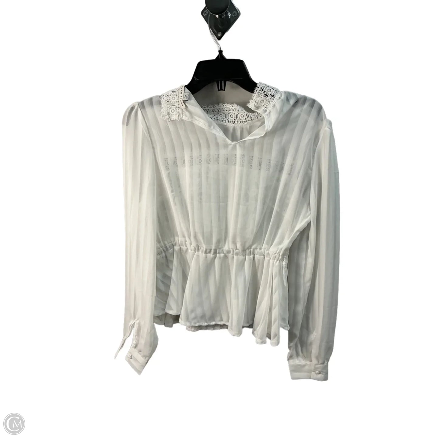 Top Long Sleeve By Haute Monde In White, Size: M