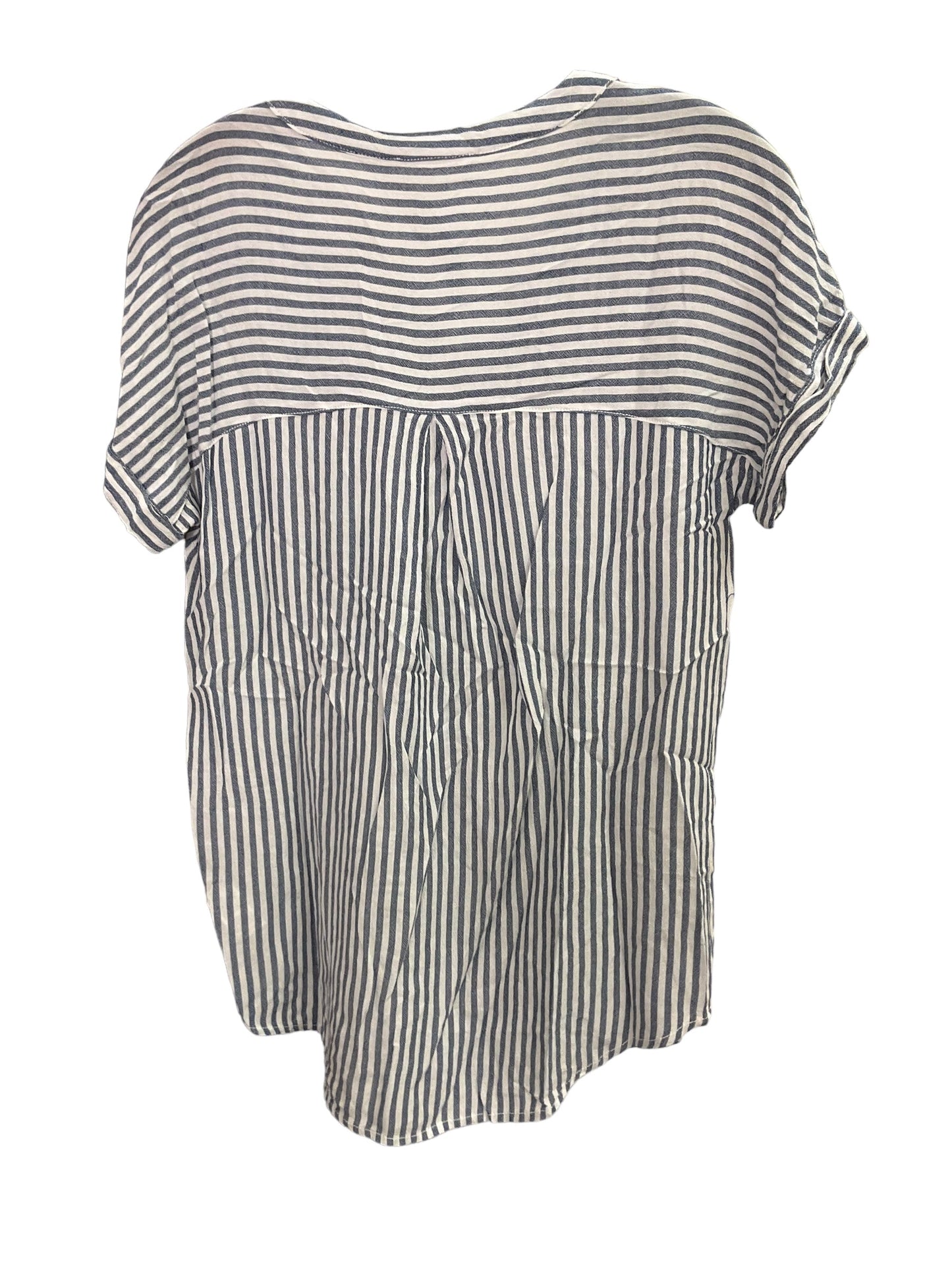 Top Short Sleeve By Beachlunchlounge In Striped, Size: M