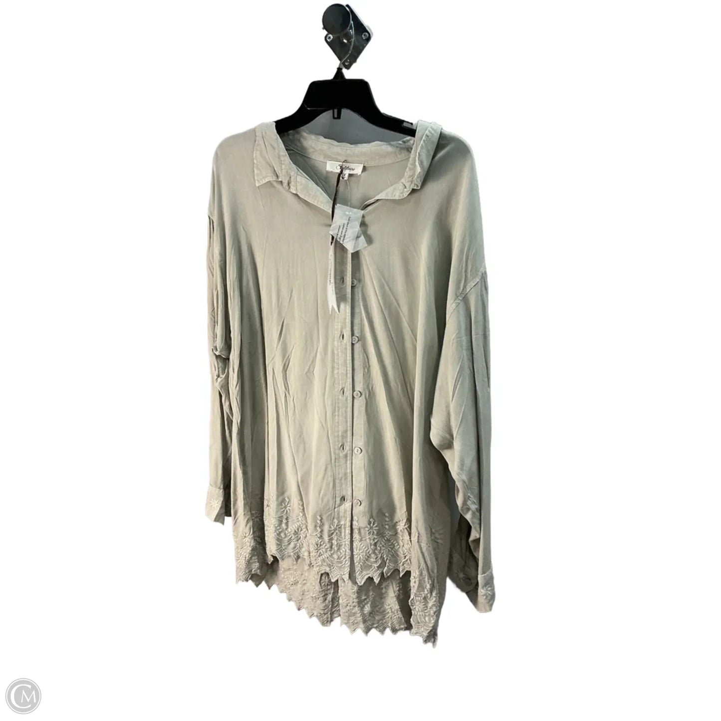 Top Long Sleeve By Solitaire In Green, Size: 18