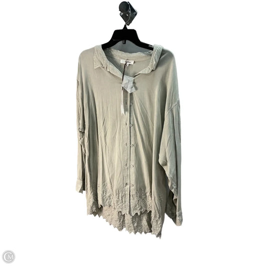 Top Long Sleeve By Solitaire In Green, Size: 18