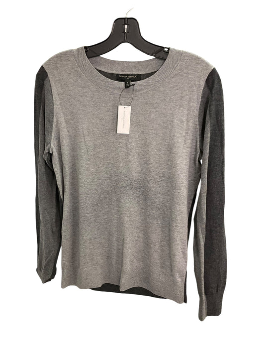 Top Long Sleeve By Banana Republic In Grey, Size: S