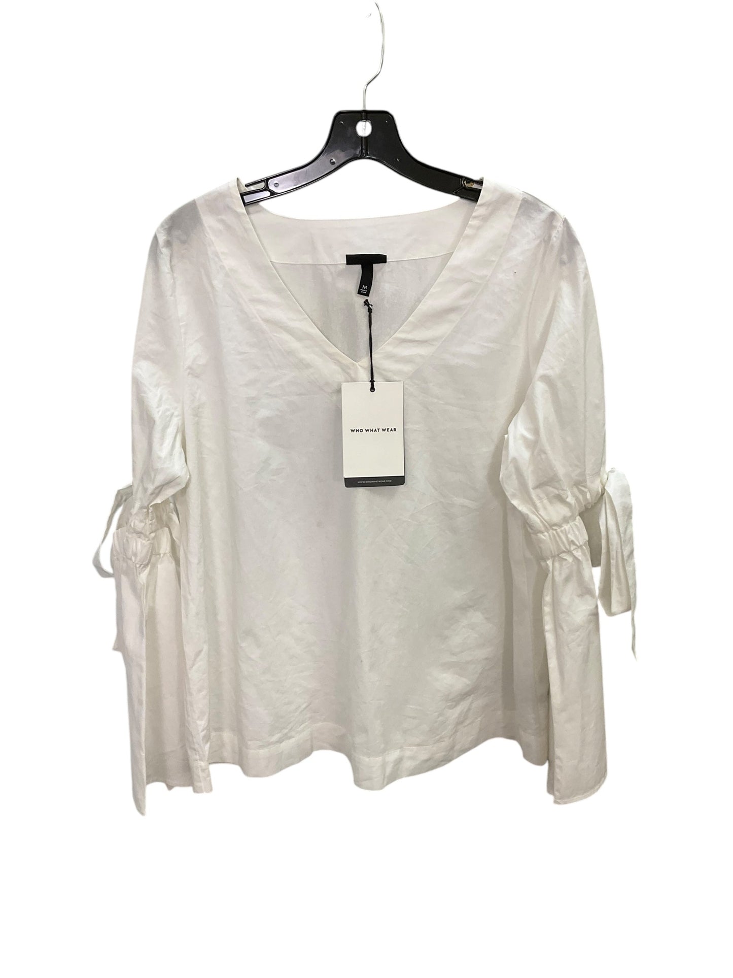 Top Long Sleeve By Who What Wear In White, Size: M