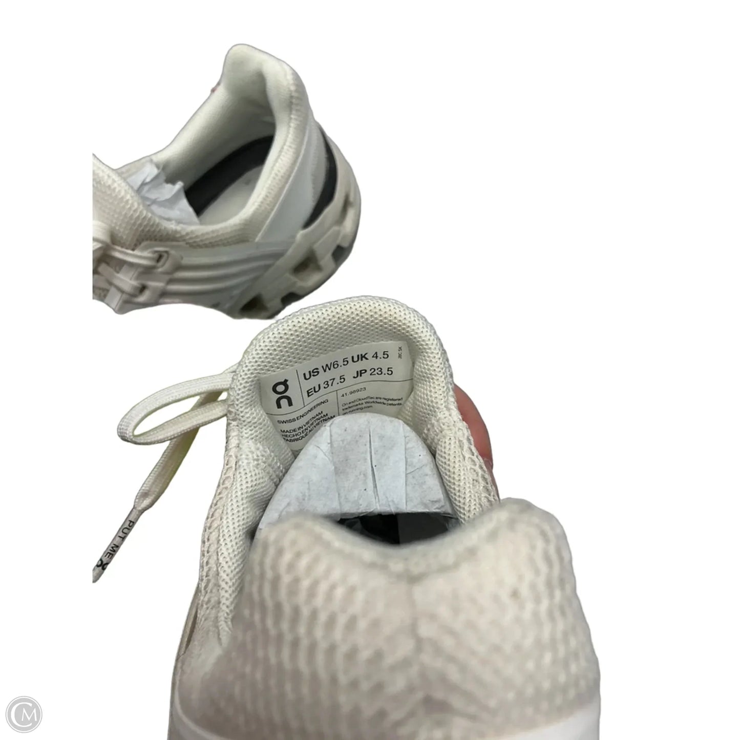 Shoes Athletic By On Cloud In White, Size: 6.5