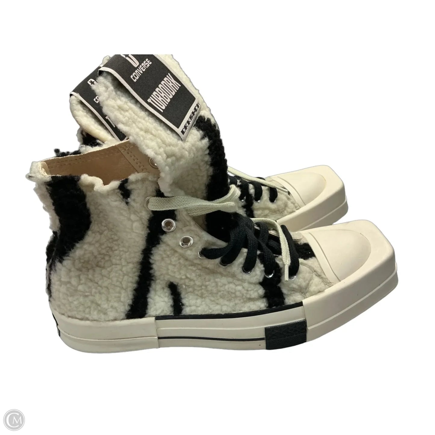 Shoes Sneakers By Converse In Black & Cream, Size: 8.5
