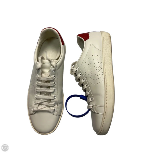 Shoes Luxury Designer By Gucci In White, Size: 6.5