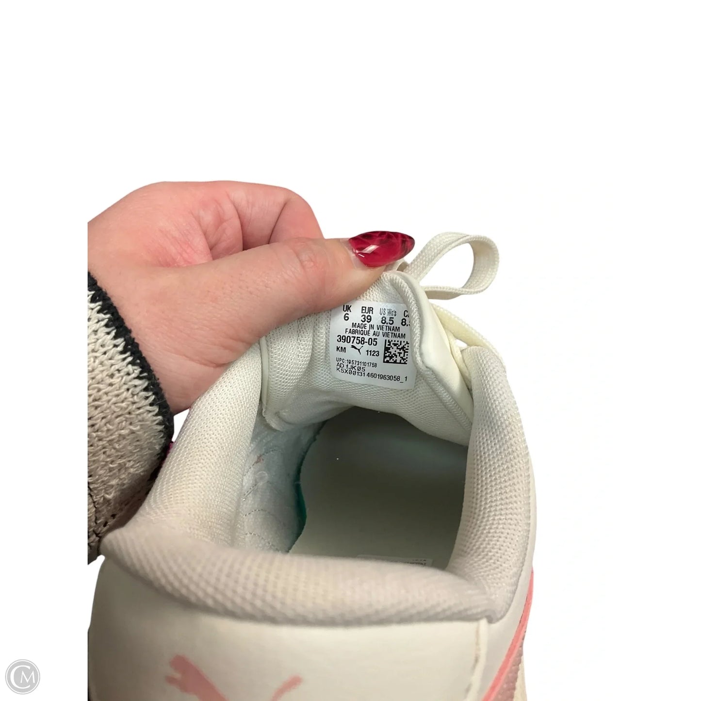 Shoes Sneakers By Puma In Cream & Pink, Size: 8.5