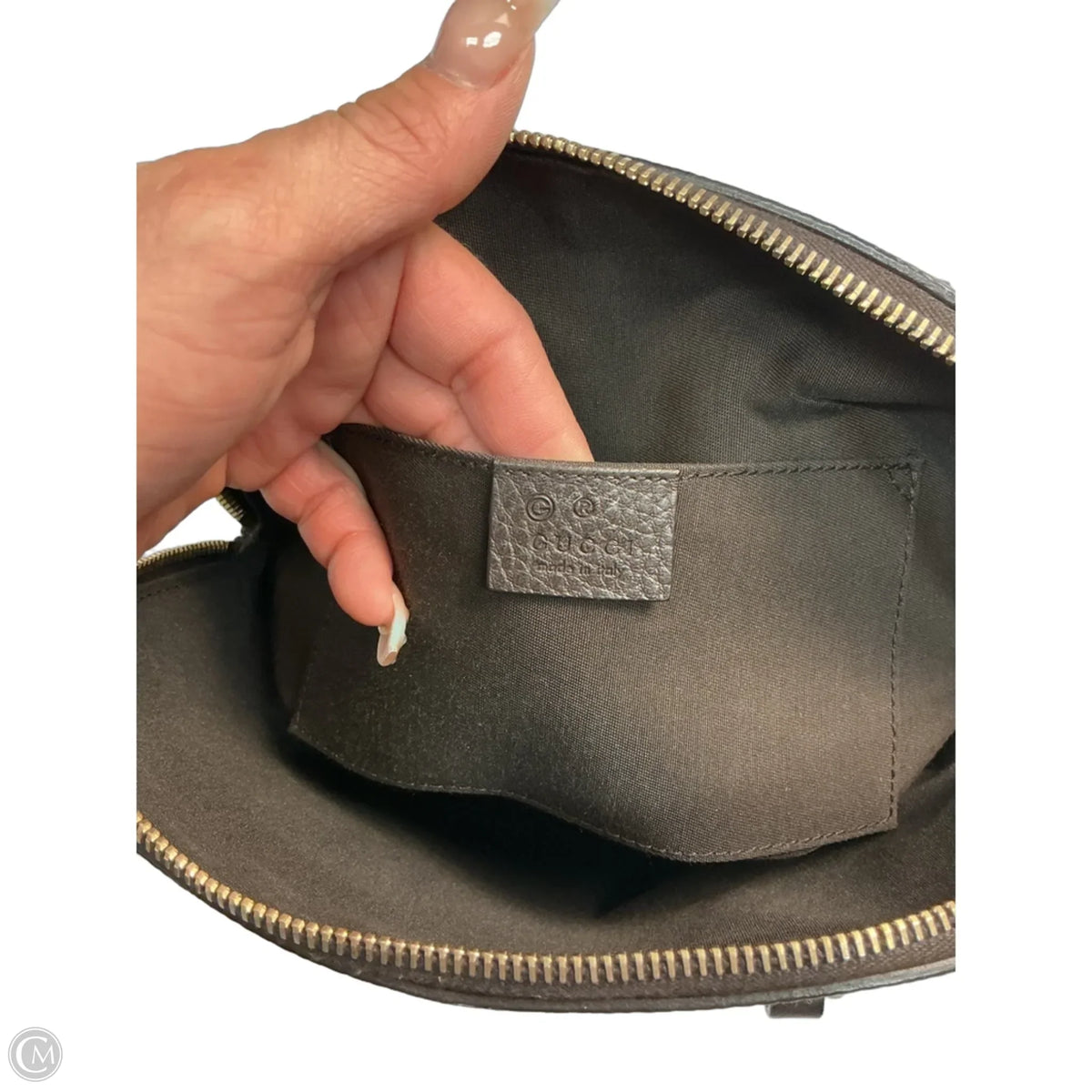 Crossbody Luxury Designer By Gucci, Size: Medium
