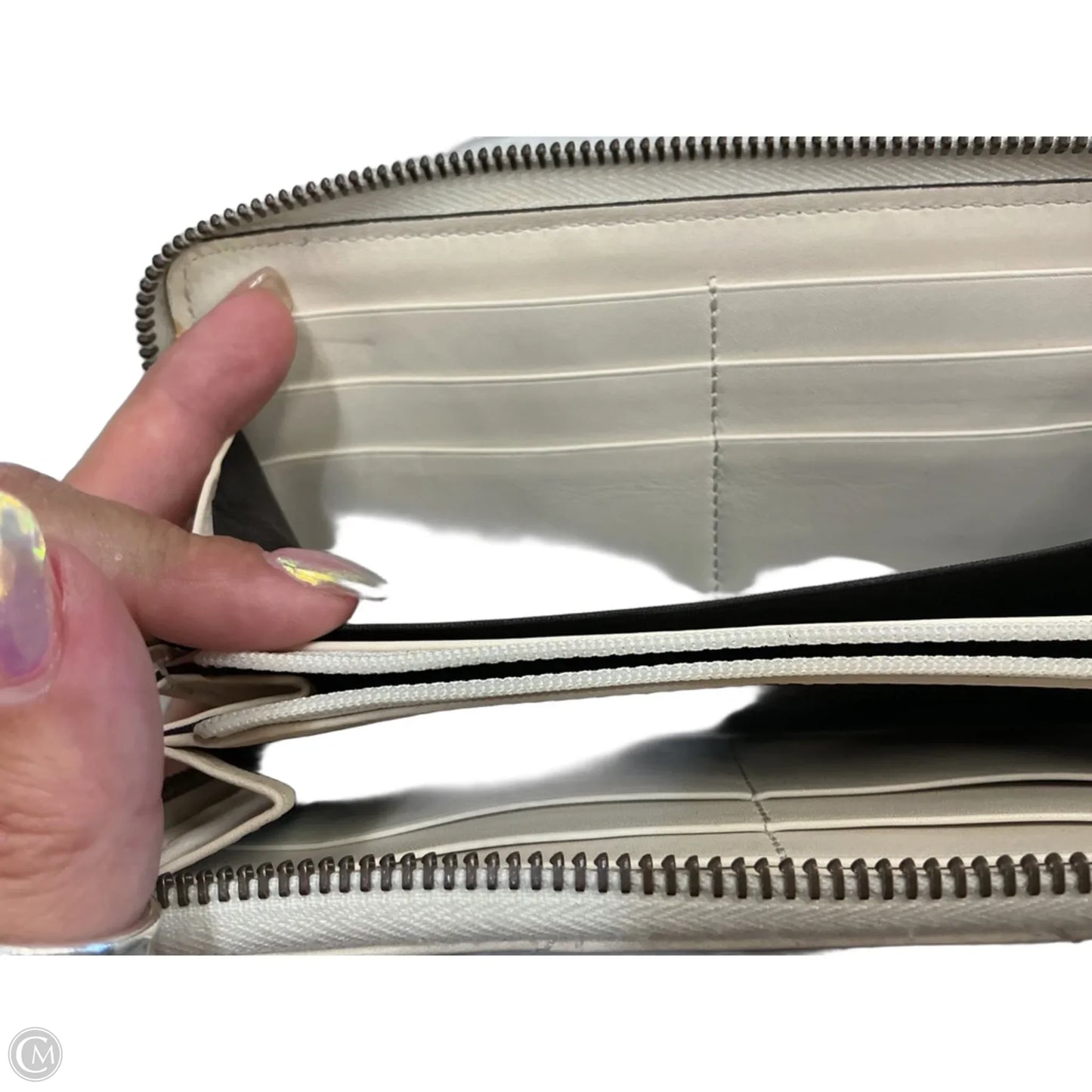 Wallet Luxury Designer By Gucci, Size: Medium