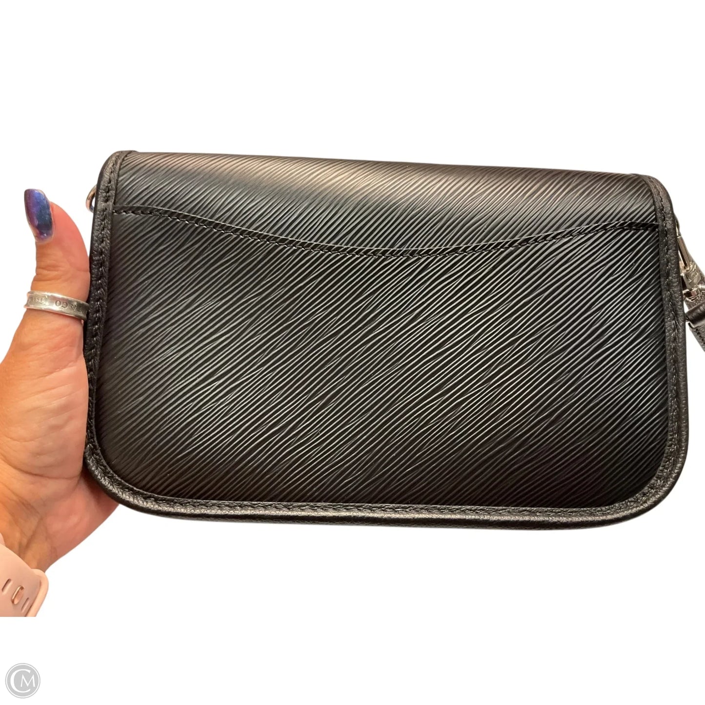 Crossbody Luxury Designer By Louis Vuitton, Size: Medium