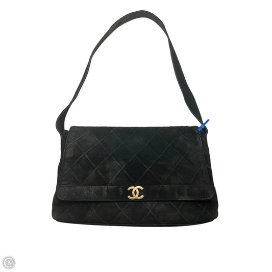 Crossbody Luxury Designer By Chanel, Size: Medium