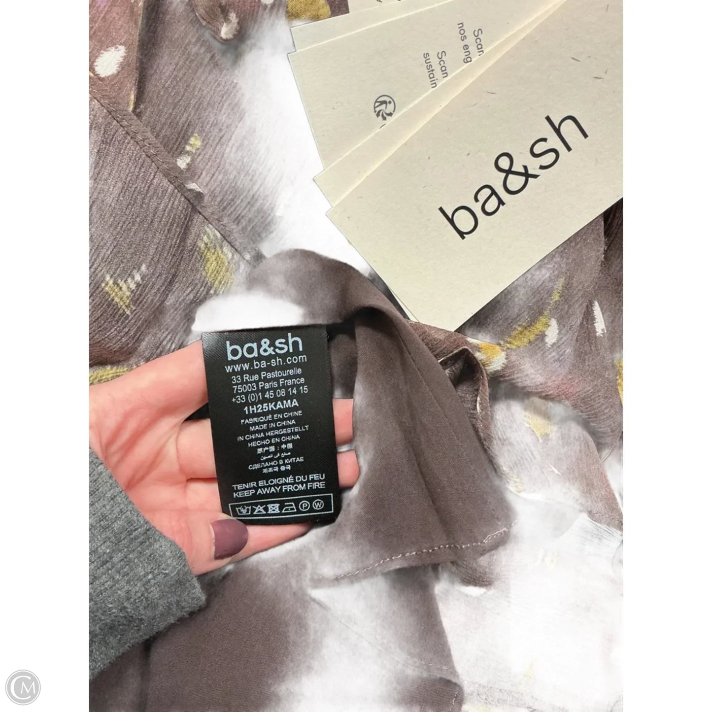 Top Long Sleeve By Bloomingdales In Brown, Size: M