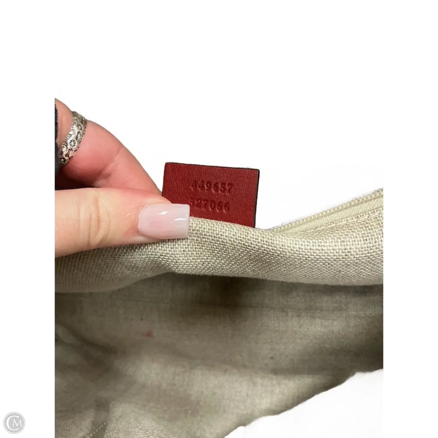 Handbag Luxury Designer By Gucci, Size: Medium