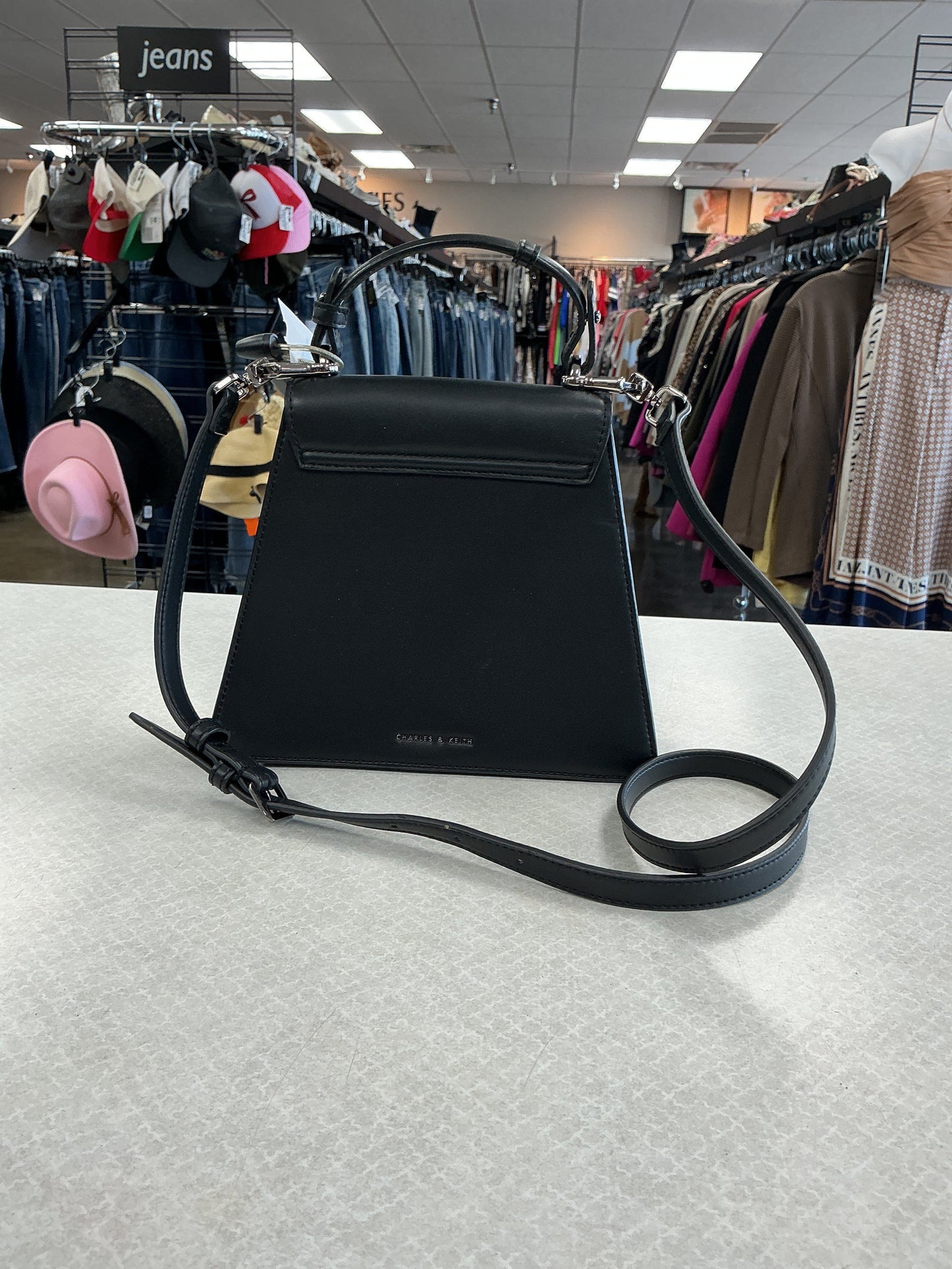 Crossbody By Clothes Mentor In Black, Size:Medium